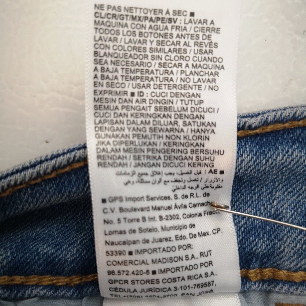 NWT Old Navy Ladies Size 6 Light Wash Mid Rise Bootcut Blue Jeans - Picture 8 of 13